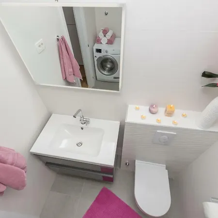 아파트 Penthouse Jure