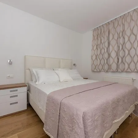 Penthouse Jure * 마카르스카