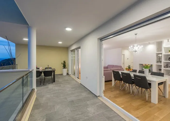 Penthouse Jure Lägenhet *