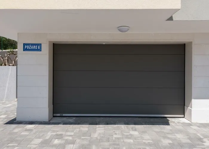 Penthouse Jure Appartamento