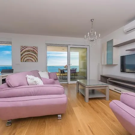 Apartament Penthouse Jure *