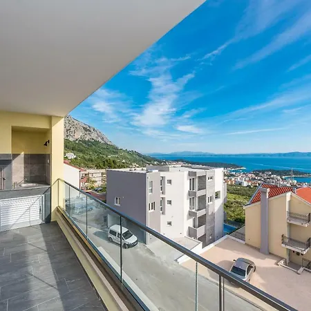 Penthouse Jure Apartment Makarska