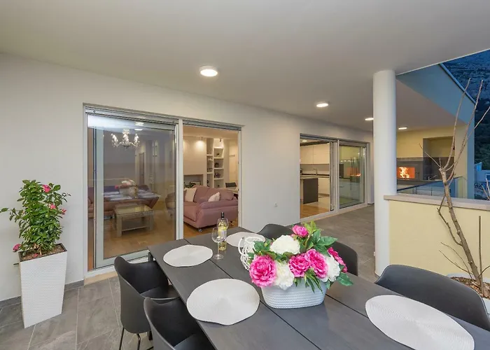 Penthouse Jure * Makarska