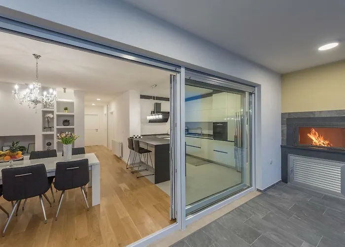 Penthouse Jure Apartment